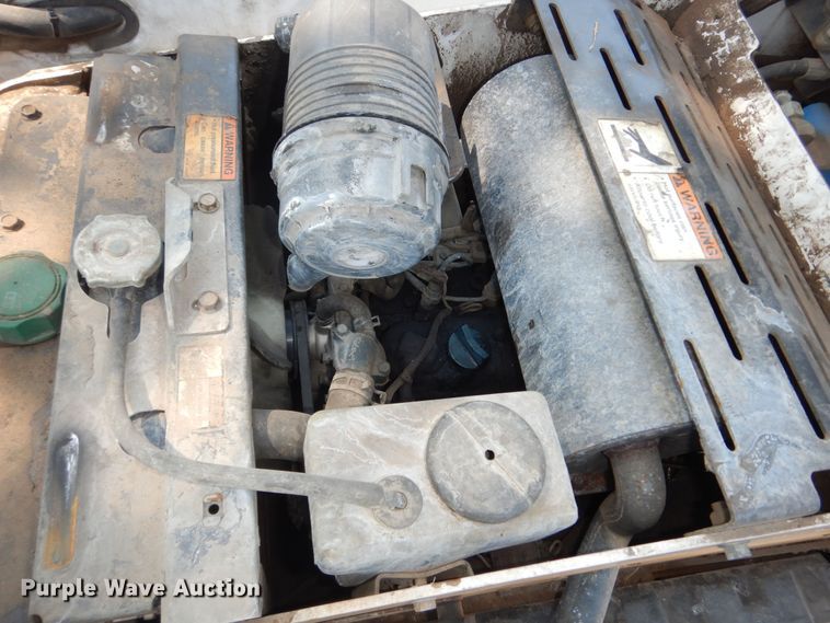 image for item MD9243 Bobcat MT52  compact utility loader