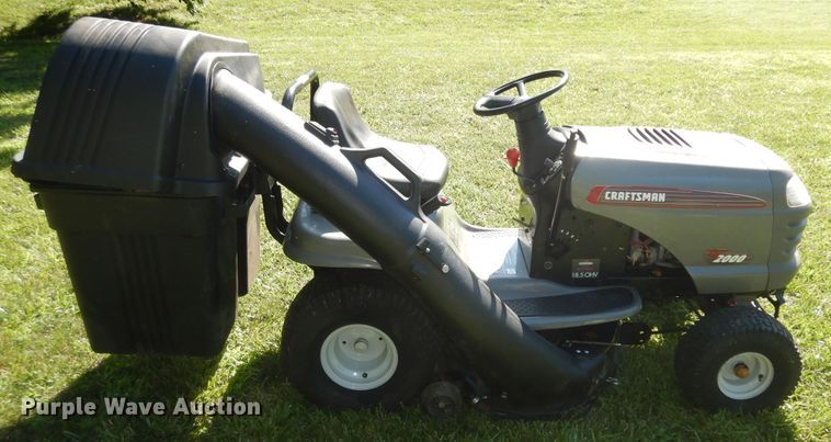 image for item MD9273 Craftsman LT2000  lawn mower