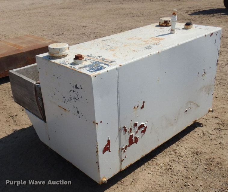 image for item MF9653 L-shaped fuel tank