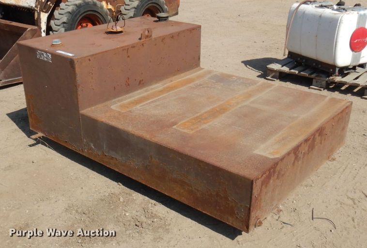 image for item MF9654 L-shaped fuel tank