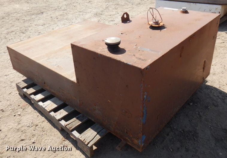 image for item MF9654 L-shaped fuel tank