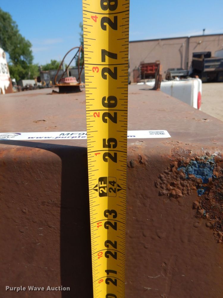 image for item MF9654 L-shaped fuel tank