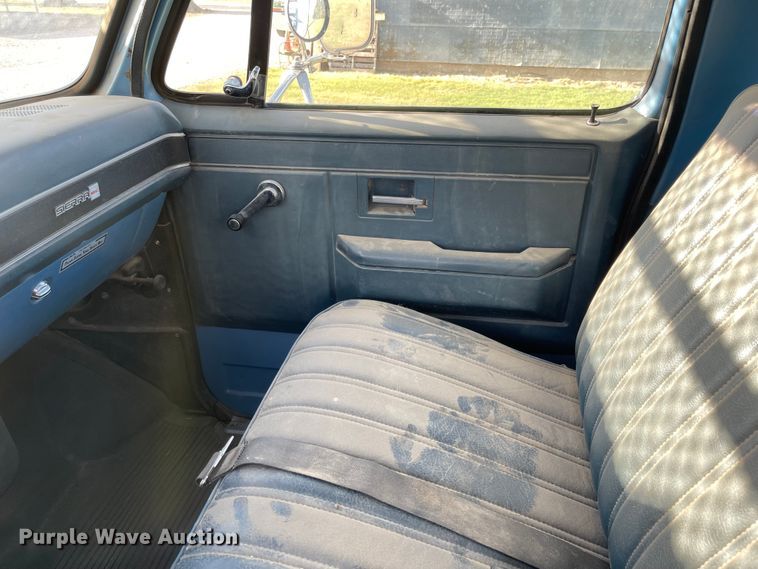 image for item MJ9616 1989 GMC C6000  bucket truck