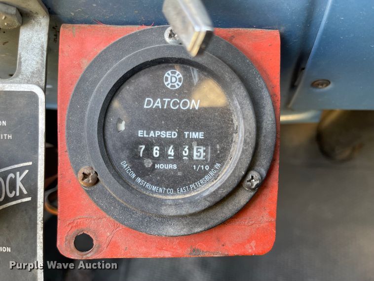 image for item MJ9616 1989 GMC C6000  bucket truck