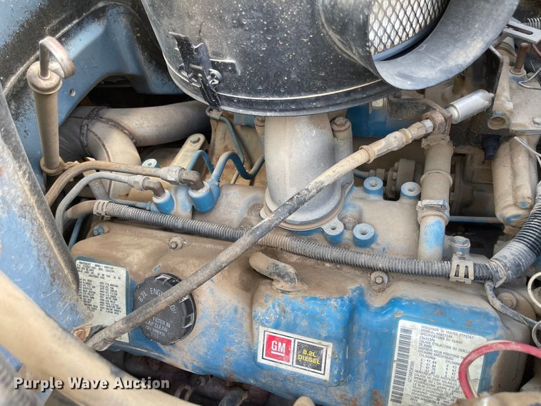 image for item MJ9616 1989 GMC C6000  bucket truck