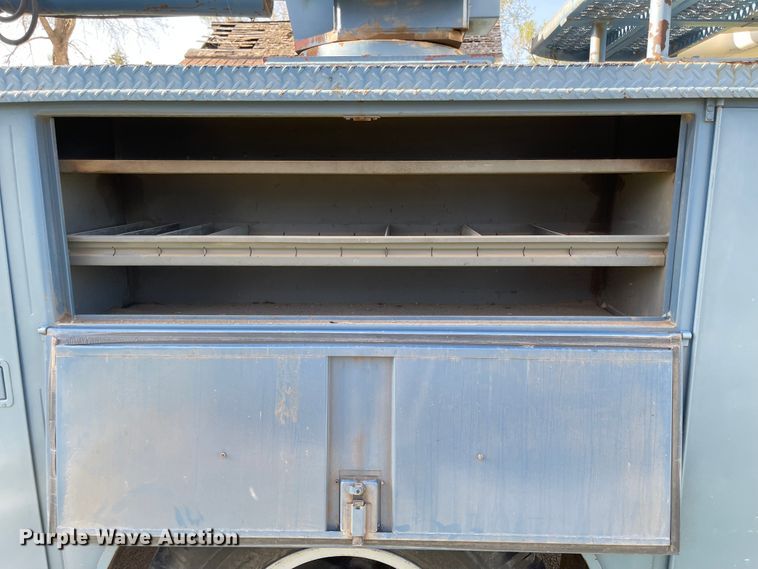 image for item MJ9616 1989 GMC C6000  bucket truck