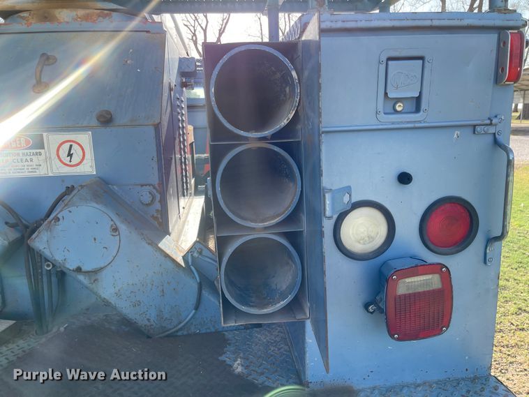 image for item MJ9616 1989 GMC C6000  bucket truck