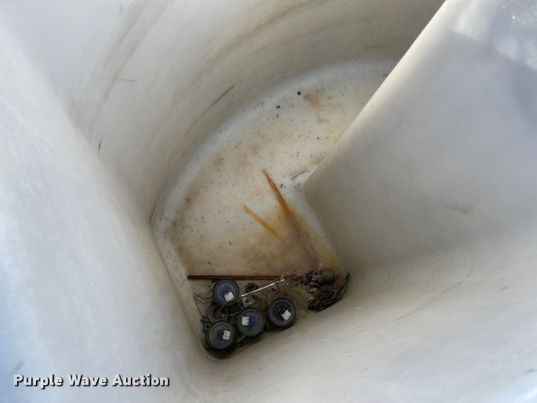 image for item MJ9616 1989 GMC C6000  bucket truck