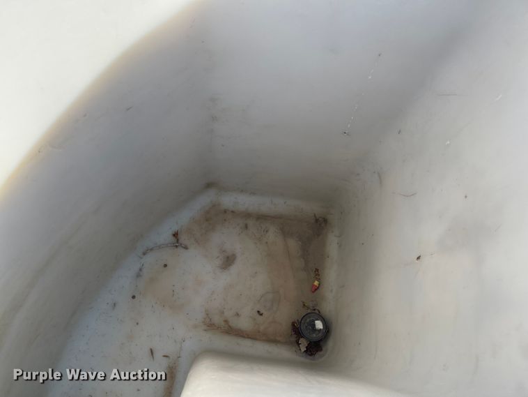 image for item MJ9616 1989 GMC C6000  bucket truck