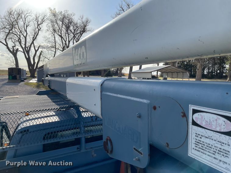 image for item MJ9616 1989 GMC C6000  bucket truck