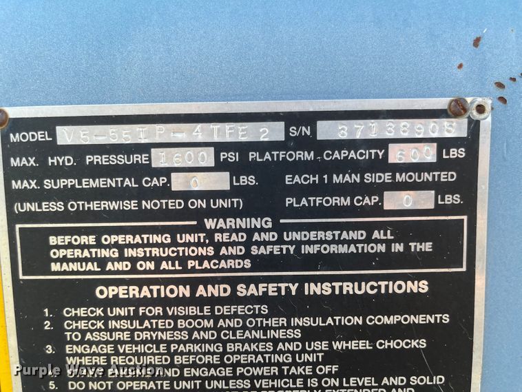 image for item MJ9616 1989 GMC C6000  bucket truck