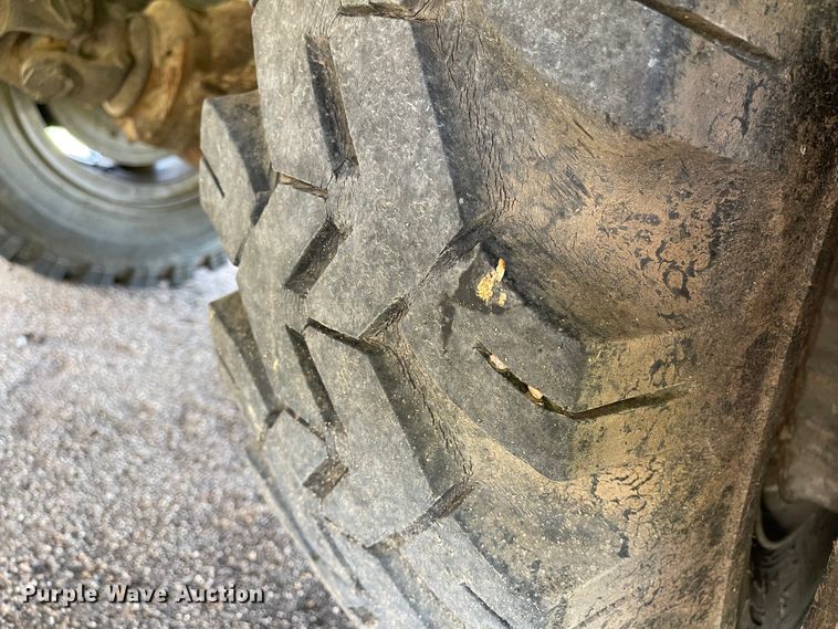 image for item MJ9616 1989 GMC C6000  bucket truck