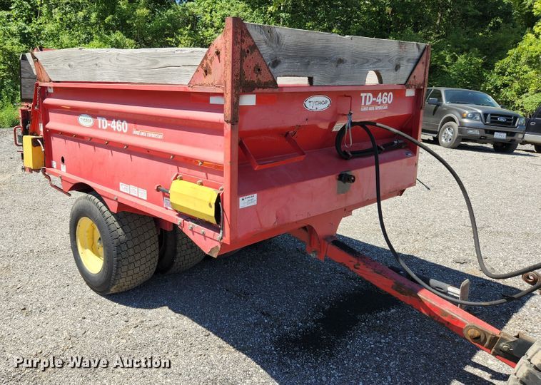image for item MK9018 2006 Tycrop TD-460  top dresser spreader