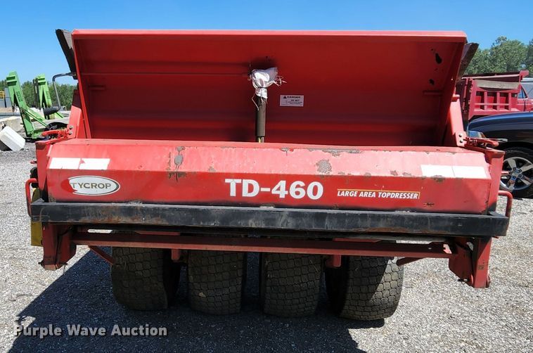 image for item MK9018 2006 Tycrop TD-460  top dresser spreader