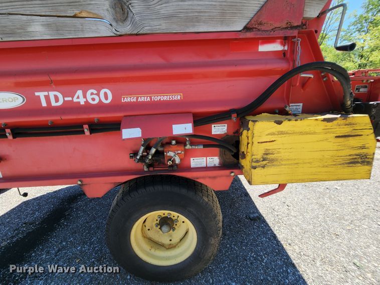 image for item MK9018 2006 Tycrop TD-460  top dresser spreader