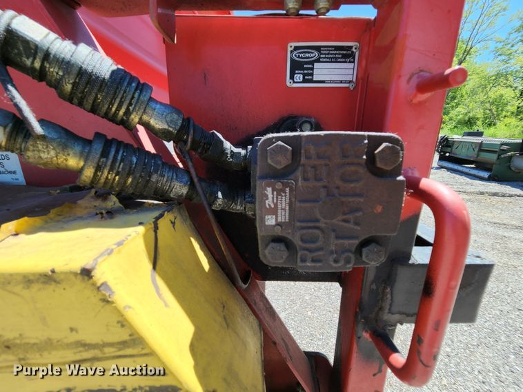 image for item MK9018 2006 Tycrop TD-460  top dresser spreader