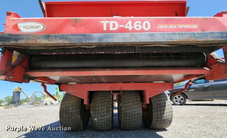 image for item MK9018 2006 Tycrop TD-460  top dresser spreader