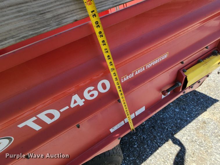 image for item MK9018 2006 Tycrop TD-460  top dresser spreader