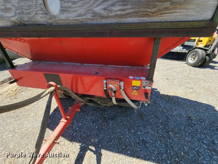 image for item MK9019 2007 Tycrop QP-450SH  top dresser spreader