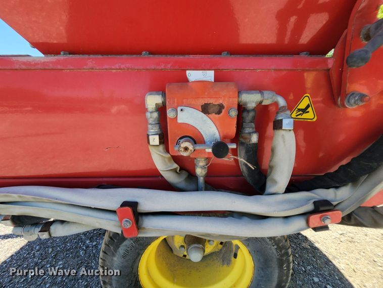 image for item MK9019 2007 Tycrop QP-450SH  top dresser spreader