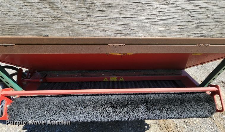image for item MK9019 2007 Tycrop QP-450SH  top dresser spreader
