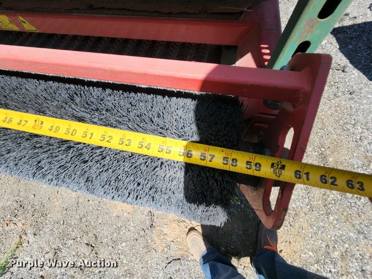 image for item MK9019 2007 Tycrop QP-450SH  top dresser spreader