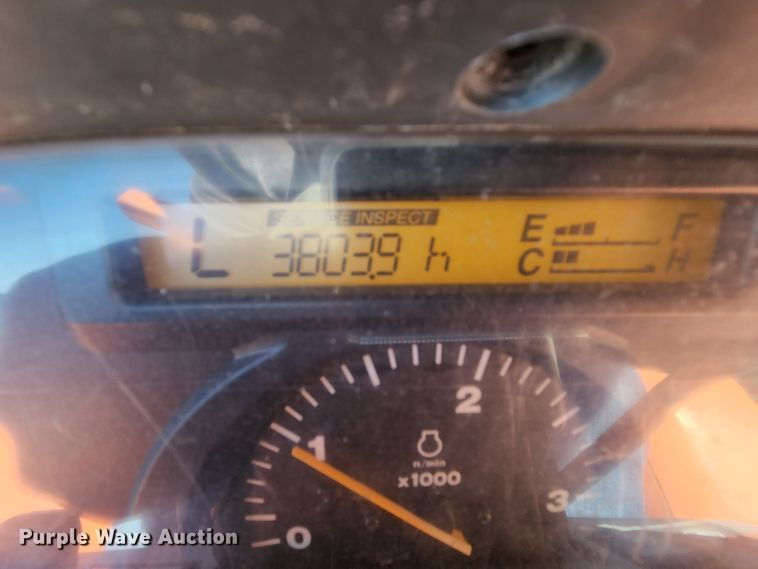 image for item MK9021 Kubota L5740 HST  MFWD tractor