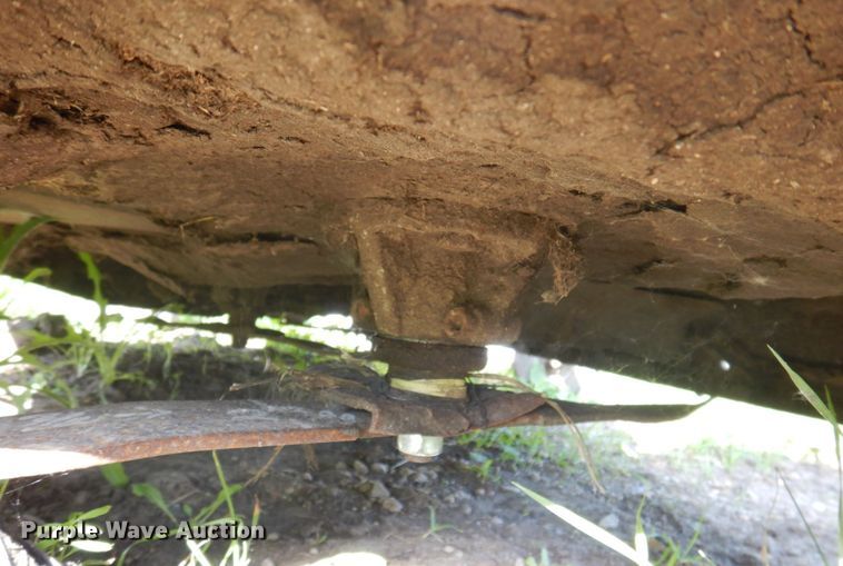 image for item MU9632 BMB Estate 72  finish mower