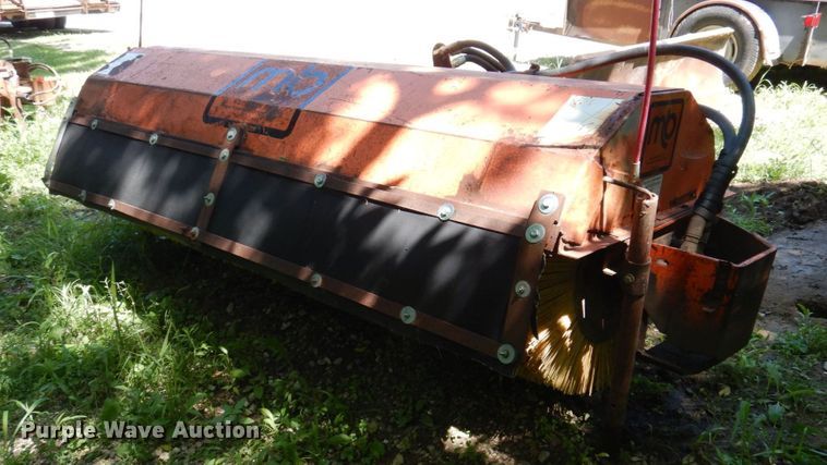 image for item MU9651 MB TKH  broom