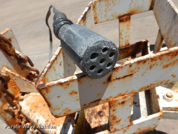 image for item MW9283 1996 Loadmaster  equipment trailer