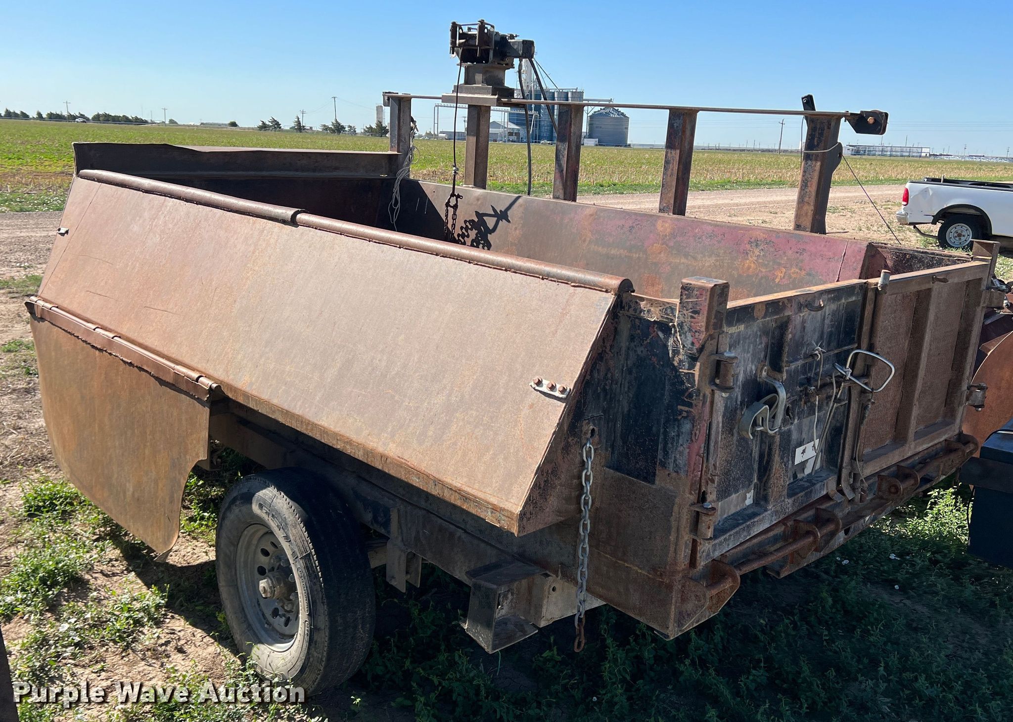 Shop built dump trailer in Guymon, OK Item DN8764 for sale Purple Wave