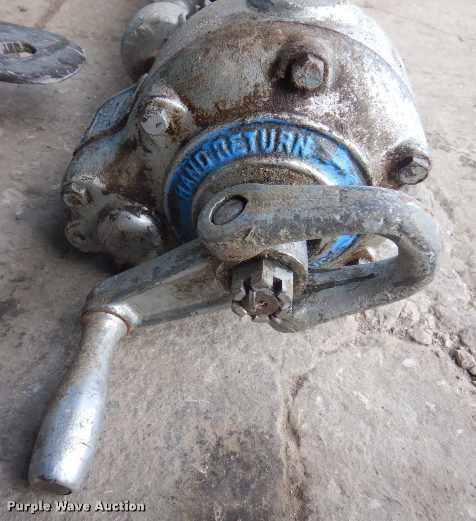 Mueller 254 water main tapping machine in Braymer, MO Item MU9643 sold Purple Wave