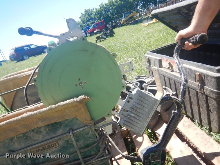 image for item DN0422 McElroy TracStar 412  pipe fusion machine