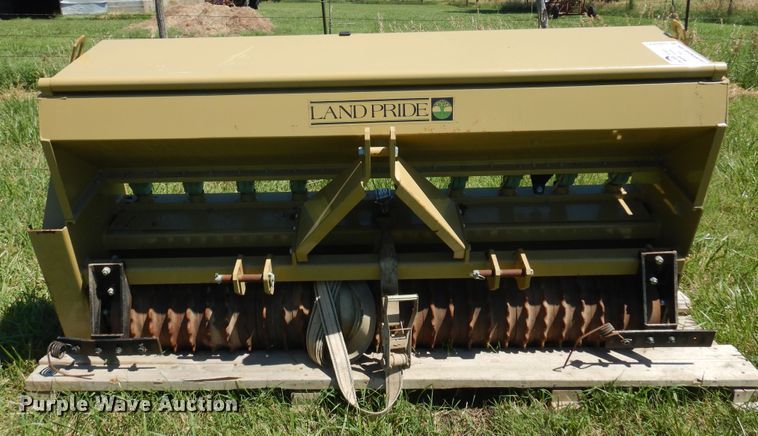 image for item DN0423 Land Pride 15-72  seeder