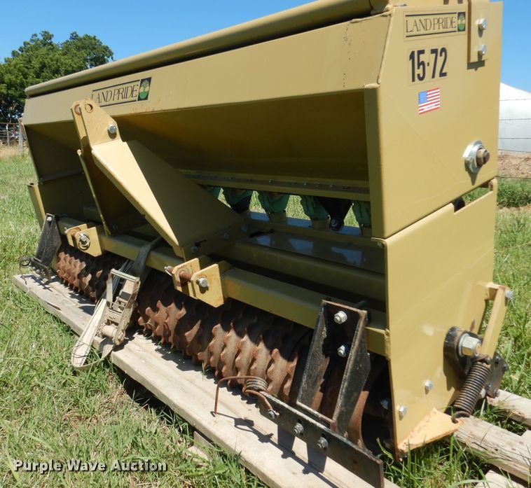 image for item DN0423 Land Pride 15-72  seeder