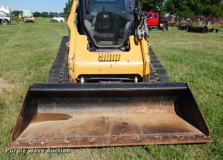 image for item DN0424 2013 Caterpillar 299D XHP  tracked skid steer loader
