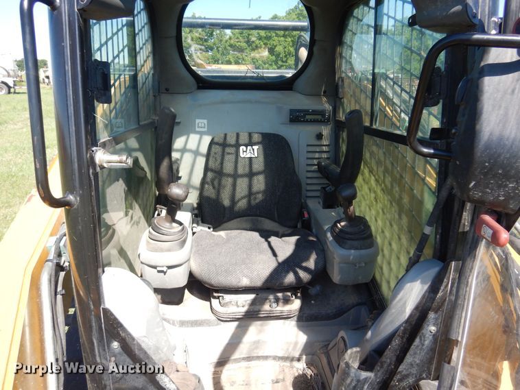 image for item DN0424 2013 Caterpillar 299D XHP  tracked skid steer loader