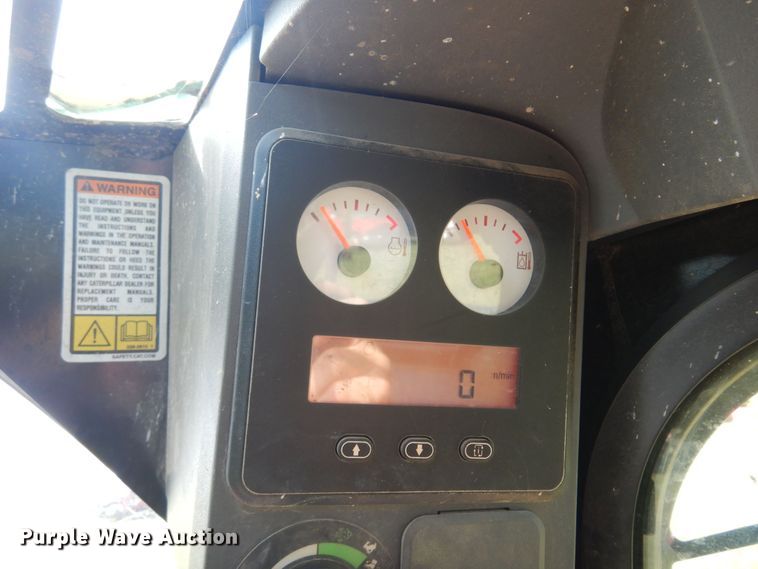 image for item DN0424 2013 Caterpillar 299D XHP  tracked skid steer loader