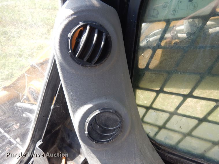 image for item DN0424 2013 Caterpillar 299D XHP  tracked skid steer loader