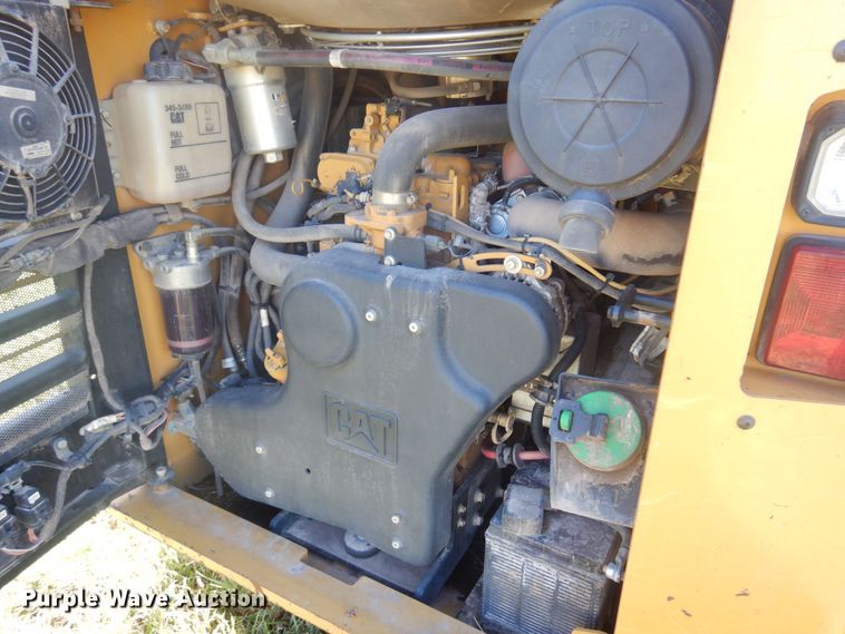 image for item DN0424 2013 Caterpillar 299D XHP  tracked skid steer loader