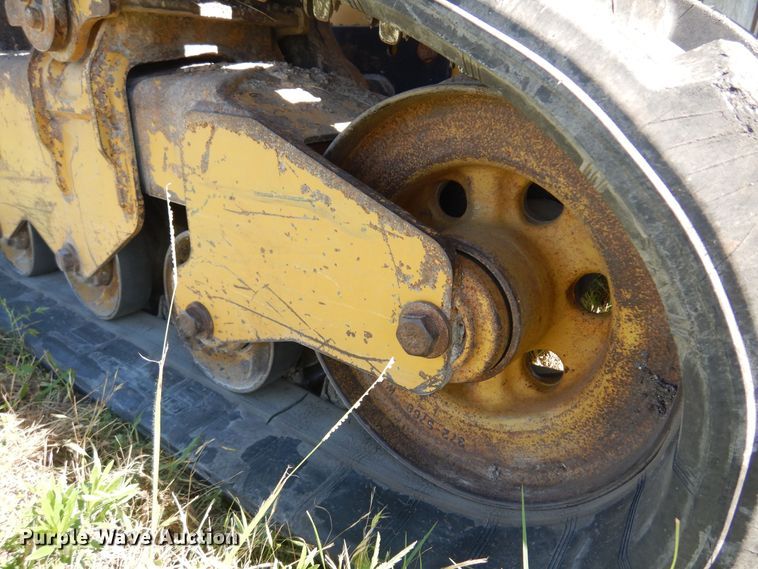 image for item DN0424 2013 Caterpillar 299D XHP  tracked skid steer loader