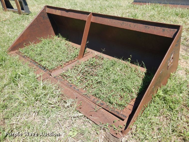 Dymax 79"W skid steer sift bucket in Burden, KS Item DN0427 sold