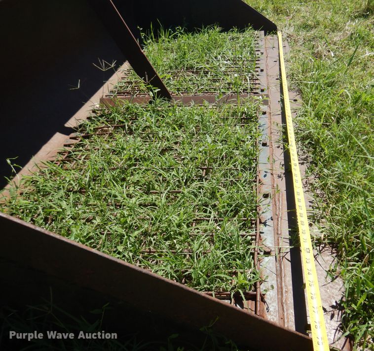 image for item DN0427 Dymax  79"W skid steer sift bucket