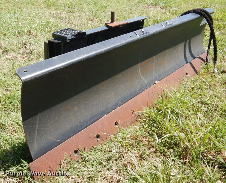 image for item DN0428 Caterpillar  84"W skid steer snow plow