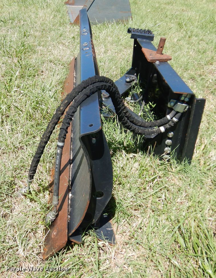 image for item DN0428 Caterpillar  84"W skid steer snow plow