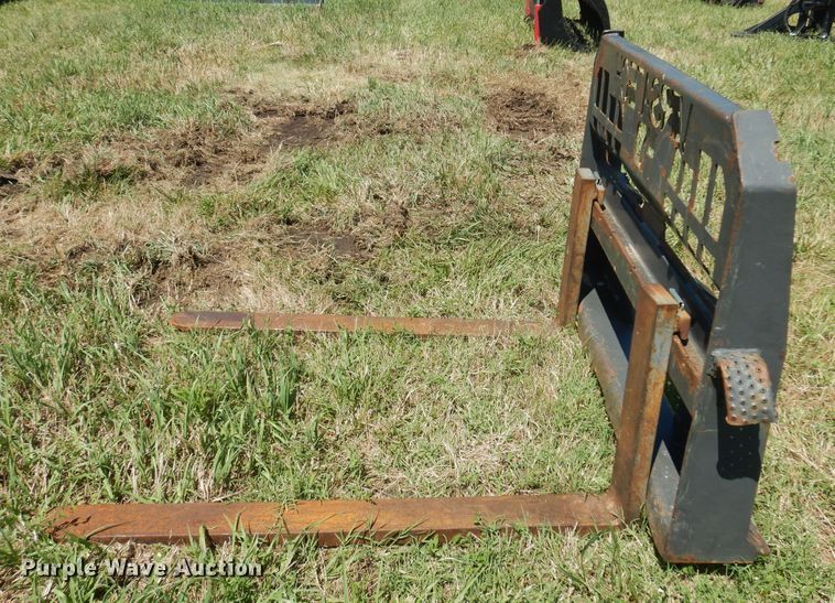 image for item DN0430 Versatech  48"L skid steer forks