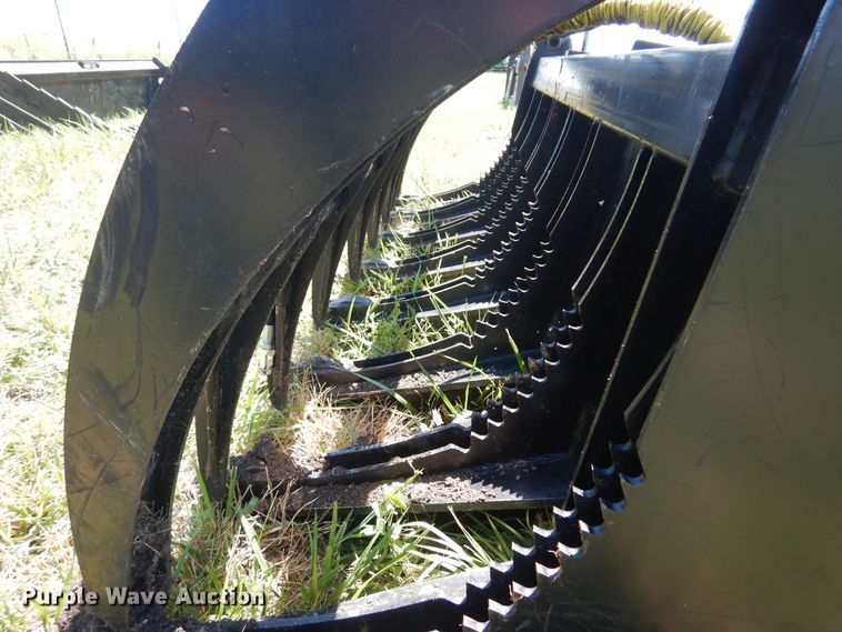 image for item DN0432 84"W skid steer grapple bucket