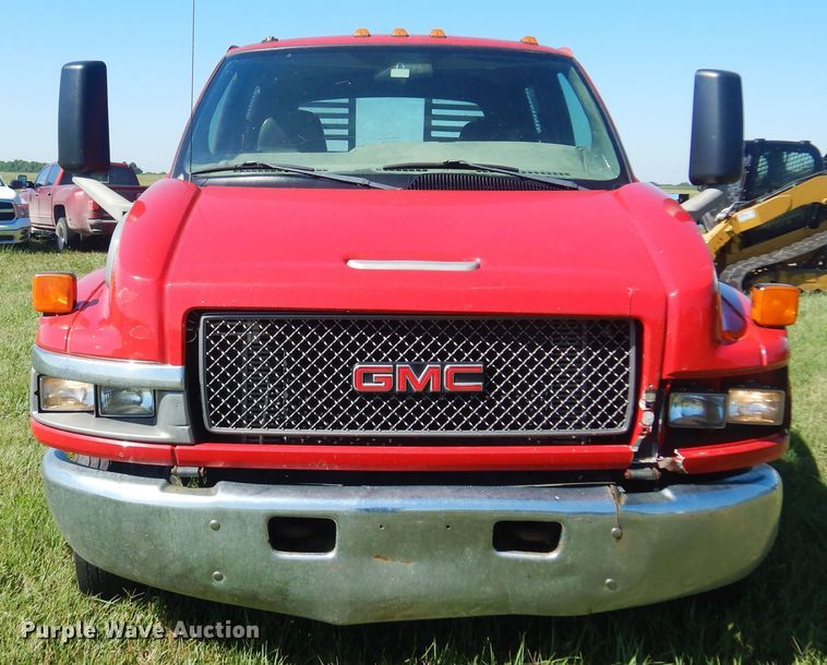 image for item DN0436 2006 GMC C4500  flatbed truck