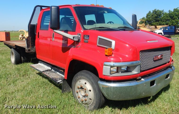 image for item DN0436 2006 GMC C4500  flatbed truck