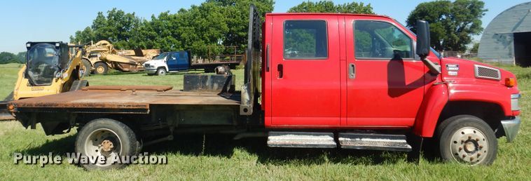 image for item DN0436 2006 GMC C4500  flatbed truck